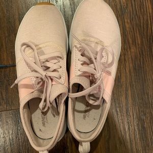 New balance tennis shoes!